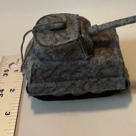 NEW Handcrafted WWII German Panzer Army Tank Wool Felt Ornament - Picture 5 of 5